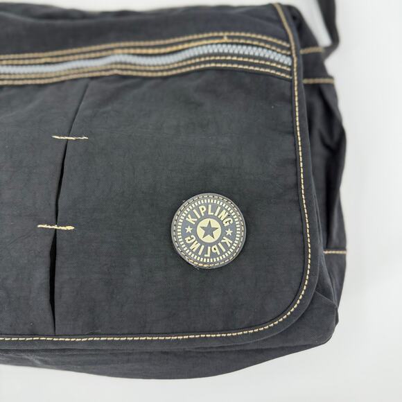 Kipling Black Messenger Cross Body Bag 14 x 11 x 3.5 Expandable Pockets Unisex - Picture 3 of 10